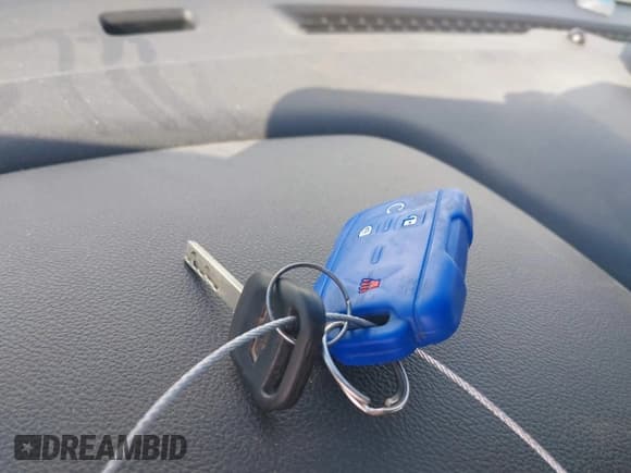 ✅ 2015 Chevrolet Silverado 2500HD LTZ • VIN: 1GC1KWE84FF507103 • Лот: 43527664. Опубликован ранее на IAAI с пробегом 145 226 миль. Бесплатный доступ к архиву аукционных продаж из США и подробный отчёт об истории автомобиля на DreamBid. Изображение 11.