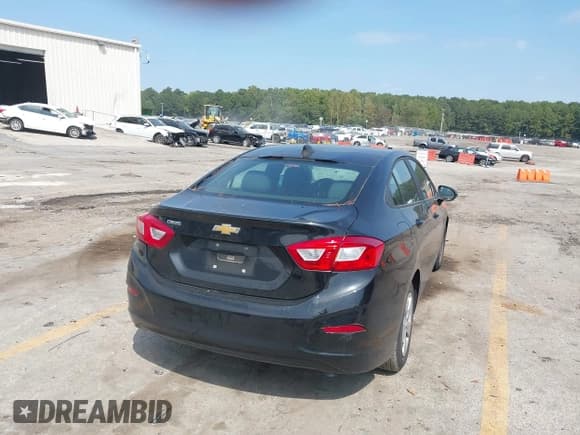 ✅ 2017 Chevrolet Cruze LS • VIN: 1G1BC5SMXH7252346 • Lot: 43218486. Listed on IAAI with 99,134 mi. Free auction sales archive from the USA and detailed vehicle history report at DreamBid. Image 4.