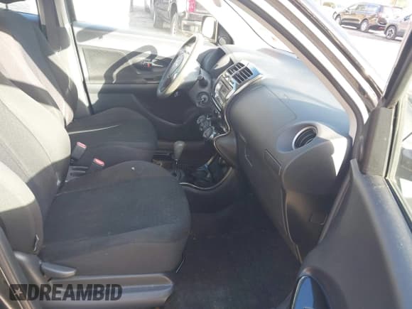 ✅ 2010 Scion xD • VIN: JTKKU4B43AJ055101 • Lot: 43531987. Wystawiony na IAAI z przebiegiem 221 363 mil. Bezpłatny archiwum sprzedaży aukcyjnych z USA i szczegółowy raport historii pojazdu na DreamBid. Zdjęcie 5.