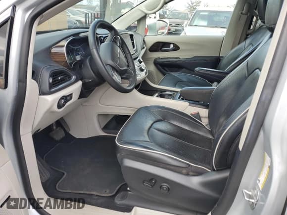 ✅ 2022 Chrysler Pacifica Limited • VIN: 2C4RC1GG7NR175799 • Лот: 63038045. Опубликован ранее на Copart с пробегом 32 317 миль. Бесплатный доступ к архиву аукционных продаж из США и подробный отчёт об истории автомобиля на DreamBid. Изображение 7.