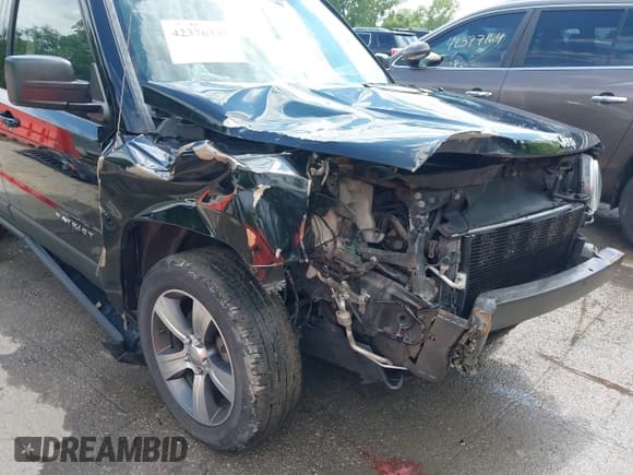 ✅ 2016 Jeep Patriot High Altitude • VIN: 1C4NJRFB0GD522971 • Lot: 42376337. Listed on IAAI with 131,946 mi. Free auction sales archive from the USA and detailed vehicle history report at DreamBid. Image 6.