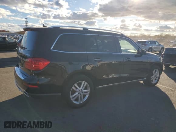 ✅ 2015 Mercedes-Benz GL 350 • VIN: 4JGDF2EE5FA489252 • Lot: 91615835. Listed on Copart with 150,377 mi. Free auction sales archive from the USA and detailed vehicle history report at DreamBid. Image 3.