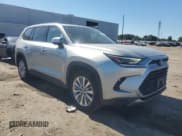 ✅ 2024 Toyota Highlander Platinum • VIN: 5TDAAAB50RS001675 • Lot: 86150845. Wystawiony na Copart z przebiegiem 30 437 mil. Bezpłatny archiwum sprzedaży aukcyjnych z USA i szczegółowy raport historii pojazdu na DreamBid. Zdjęcie 4.