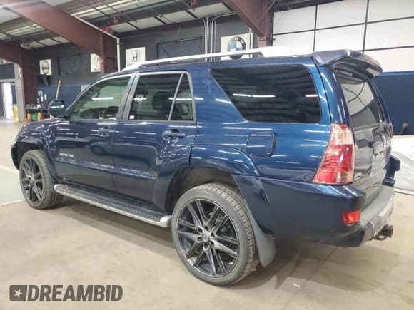 ✅ 2004 Toyota 4Runner Limited • VIN: JTEBT17R848017237 • Lot: 91647905. Listed on Copart with 110,760 mi. Free auction sales archive from the USA and detailed vehicle history report at DreamBid. Image 2.