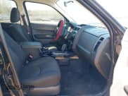 ✅ 2008 Mazda Tribute Sport • VIN: 4F2CZ02Z68KM31828 • Lot: 41622840. Listed on IAAI with 209,473 mi. Free auction sales archive from the USA and detailed vehicle history report at DreamBid. Image 5.