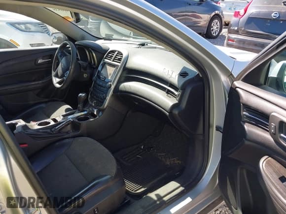 ✅ 2014 Chevrolet Malibu LT • VIN: 1G11C5SL1EF112061 • Lot: 43460538. Listed on IAAI with 133,286 mi. Free auction sales archive from the USA and detailed vehicle history report at DreamBid. Image 5.