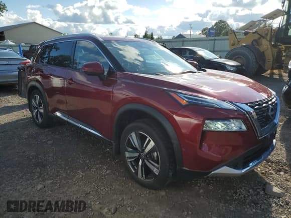 ✅ 2023 Nissan Rogue Platinum • VIN: JN8BT3DD6PW320272 • Lot: 70545545. Wystawiony na Copart z przebiegiem 11 145 mil. Bezpłatny archiwum sprzedaży aukcyjnych z USA i szczegółowy raport historii pojazdu na DreamBid. Zdjęcie 4.