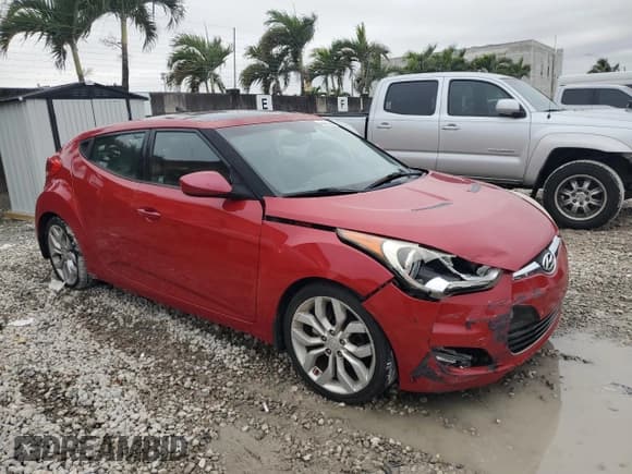 ✅ 2012 Hyundai Veloster w/Gray Int • VIN: KMHTC6AD1CU064985 • Lot: 42487355. Wystawiony na Copart z przebiegiem 84 475 mil. Bezpłatny archiwum sprzedaży aukcyjnych z USA i szczegółowy raport historii pojazdu na DreamBid. Zdjęcie 4.