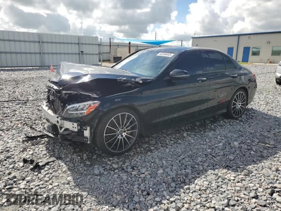 ✅ 2019 Mercedes-Benz C 300 • VIN: 55SWF8DB4KU291298 • Лот: 68284645. Опубликован ранее на Copart с пробегом 52 420 миль. Бесплатный доступ к архиву аукционных продаж из США и подробный отчёт об истории автомобиля на DreamBid. Изображение 1.