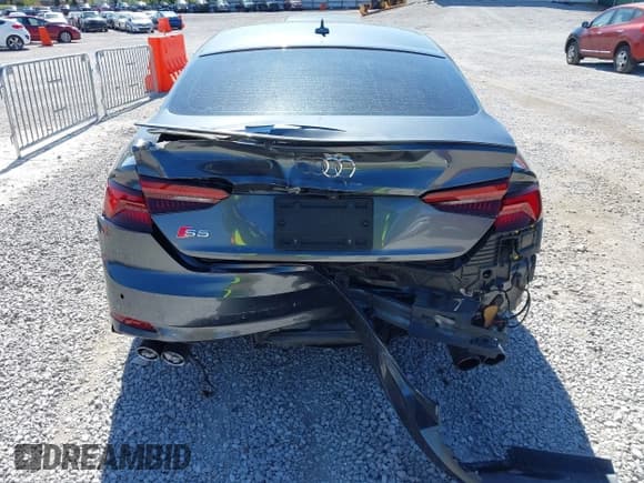 ✅ 2019 Audi S5 Sportback Prestige • VIN: WAUC4CF50KA081064 • Lot: 42009839. Wystawiony na IAAI z przebiegiem 60 128 mil. Bezpłatny archiwum sprzedaży aukcyjnych z USA i szczegółowy raport historii pojazdu na DreamBid. Zdjęcie 6.