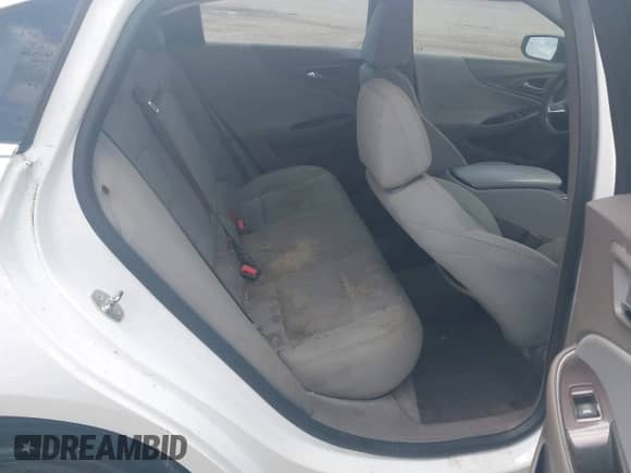 2016 Chevrolet Malibu LS с VIN 1G1ZC5ST3GF212524, выставлен на аукционе IAAI как лот 42488002 с пробегом 142 812 миль миль и . История ставок и продаж доступна на DreamBid. Изображение 8.