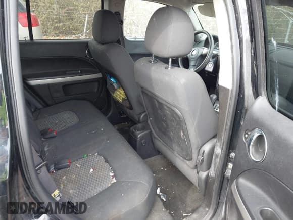 ✅ 2007 Chevrolet HHR LS • VIN: 3GNDA13D57S521681 • Lot: 40943600. Listed on IAAI with 167,850 mi. Free auction sales archive from the USA and detailed vehicle history report at DreamBid. Image 8.