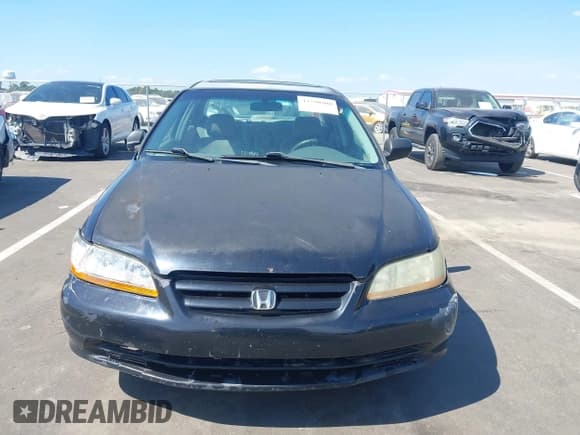 ✅ 2002 Honda Accord SE • VIN: 1HGCG66842A153987 • Лот: 43290900. Опубликован ранее на IAAI с пробегом 212 434 миль. Бесплатный доступ к архиву аукционных продаж из США и подробный отчёт об истории автомобиля на DreamBid. Изображение 12.
