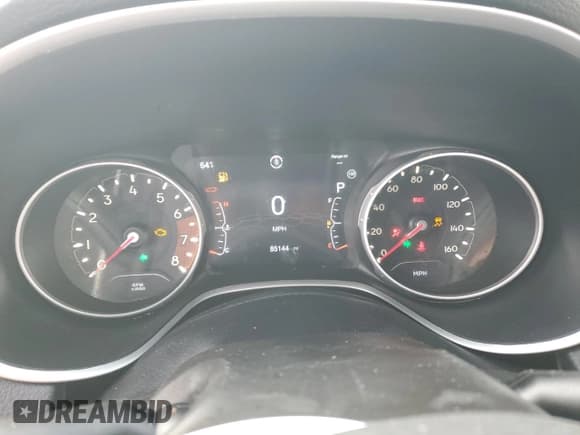 ✅ 2019 Jeep Compass Limited • VIN: 3C4NJCCB1KT814763 • Lot: 86735784. Listed on Copart with 85,144 mi. Free auction sales archive from the USA and detailed vehicle history report at DreamBid. Image 9.