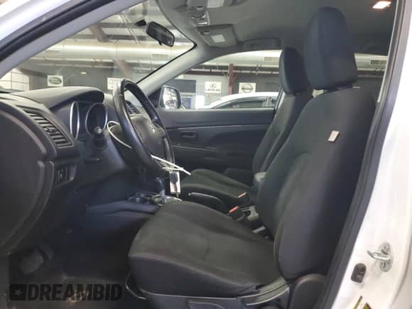 2015 Mitsubishi Outlander ES с VIN 4A4AR3AU8FE041171, выставлен на аукционе Copart как лот 91650905 с пробегом 87 494 миль миль и Чистый • Clean title. История ставок и продаж доступна на DreamBid. Изображение 7.