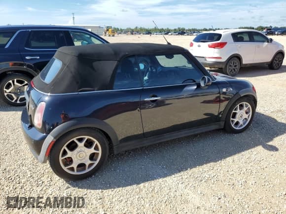 ✅ 2006 MINI Convertible S • VIN: WMWRH33516TF86983 • Lot: 73949204. Wystawiony na Copart z przebiegiem Nie podano. Bezpłatny archiwum sprzedaży aukcyjnych z USA i szczegółowy raport historii pojazdu na DreamBid. Zdjęcie 3.