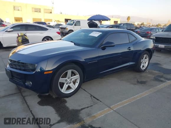 ✅ 2010 Chevrolet Camaro 1LT • VIN: 2G1FB1EVXA9162197 • Lot: 43782651. Wystawiony na IAAI z przebiegiem 113 366 mil. Bezpłatny archiwum sprzedaży aukcyjnych z USA i szczegółowy raport historii pojazdu na DreamBid. Zdjęcie 2.