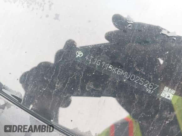 2021 Toyota Camry SE with VIN 4T1G11BK6MU025267, listed as a IAAI auction lot 42648821 with 113,931 mi miles and . Bid and sale history available at DreamBid. Image 17.