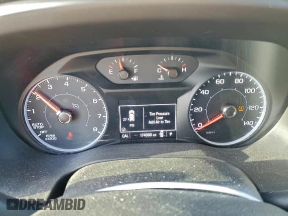 ✅ 2017 GMC Acadia SLE • VIN: 1GKKNLLA6HZ326445 • Lot: 96348665. Listed on Copart with 174,086 mi. Free auction sales archive from the USA and detailed vehicle history report at DreamBid. Image 9.