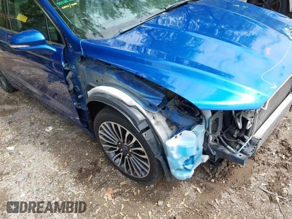 ✅ 2018 Ford Fusion Titanium • VIN: 3FA6P0D92JR233464 • Lot: 42188747. Listed on IAAI with 80,460 mi. Free auction sales archive from the USA and detailed vehicle history report at DreamBid. Image 18.