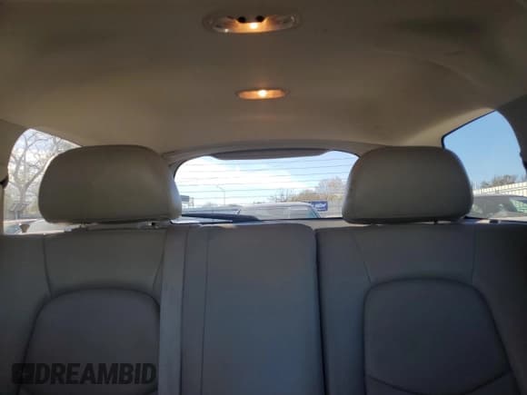 ✅ 2010 Chevrolet HHR 1LT • VIN: 3GNBABDB7AS605180 • Lot: 82005814. Listed on Copart with 171,808 mi. Free auction sales archive from the USA and detailed vehicle history report at DreamBid. Image 10.