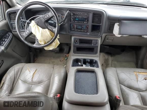 2003 Chevrolet Suburban LT с VIN 3GNFK16Z43G105731, выставлен на аукционе Copart как лот 80992164 с пробегом 131 506 миль миль и Списание • Salvage title. История ставок и продаж доступна на DreamBid. Изображение 8.