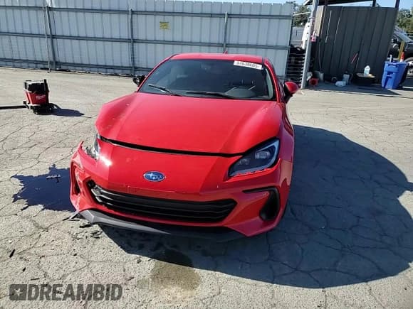 ✅ 2023 Subaru BRZ Premium • VIN: JF1ZDBC16P8703552 • Лот: 57638605. Опубликован ранее на Copart с пробегом 27 616 миль. Бесплатный доступ к архиву аукционных продаж из США и подробный отчёт об истории автомобиля на DreamBid. Изображение 13.