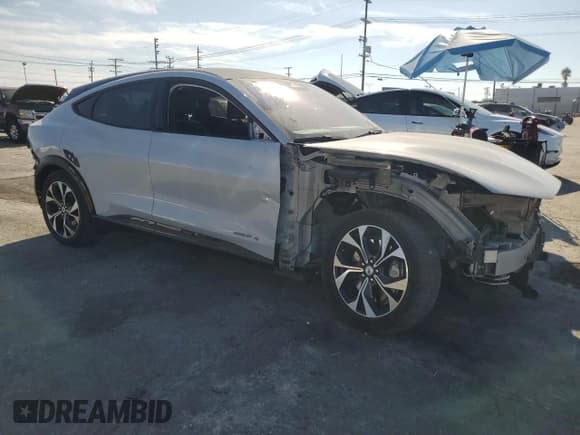 ✅ 2021 Ford Mustang Mach-E Premium • VIN: 3FMTK3SS9MMA49333 • Lot: 90707815. Listed on Copart with 69,057 mi. Free auction sales archive from the USA and detailed vehicle history report at DreamBid. Image 4.