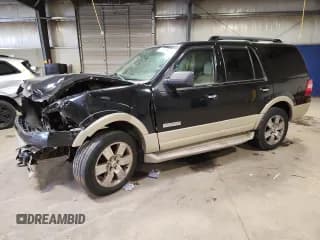 ✅ 2008 Ford Expedition Eddie Bauer • VIN: 1FMFU18518LA20185 • Lot: 92472465. Wystawiony na Copart z przebiegiem 175 812 mil. Bezpłatny archiwum sprzedaży aukcyjnych z USA i szczegółowy raport historii pojazdu na DreamBid. Zdjęcie 1.