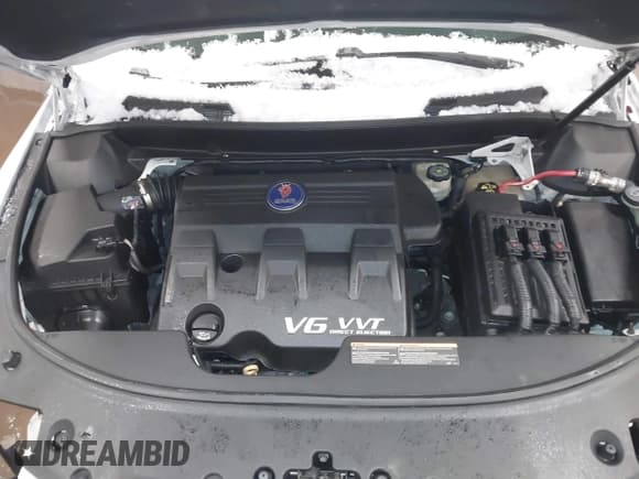 ✅ 2011 Saab 9-4X • VIN: 3G0FNREY2BS800502 • Lot: 41635119. Wystawiony na IAAI z przebiegiem 204 671 mil. Bezpłatny archiwum sprzedaży aukcyjnych z USA i szczegółowy raport historii pojazdu na DreamBid. Zdjęcie 10.