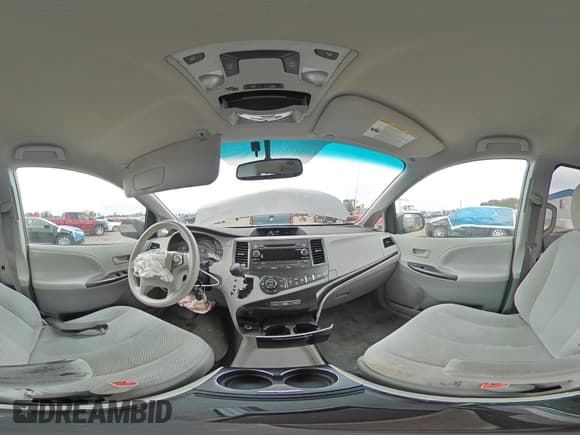 ✅ 2013 Toyota Sienna LE • VIN: 5TDKK3DC0DS351356 • Lot: 90577385. Wystawiony na Copart z przebiegiem 183 215 mil. Bezpłatny archiwum sprzedaży aukcyjnych z USA i szczegółowy raport historii pojazdu na DreamBid. Zdjęcie 16.