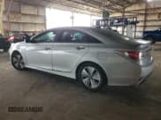 ✅ 2015 Hyundai Sonata • VIN: KMHEC4A47FA123850 • Лот: 82673535. Опубликован ранее на Copart с пробегом 116 505 миль. Бесплатный доступ к архиву аукционных продаж из США и подробный отчёт об истории автомобиля на DreamBid. Изображение 2.