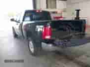 2024 Ram 1500 SLT z VIN 1C6RR6GG6RS137293, wystawiony jako IAAI lot #43323845 z przebiegiem 34 382 mil mil oraz . Historia ofert i sprzedaży dostępna na DreamBid. Obrazek 3.