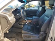 ✅ 2015 Chevrolet Suburban LTZ • VIN: 1GNSKKKC5FR163003 • Lot: 85335425. Wystawiony na Copart z przebiegiem 172 090 mil. Bezpłatny archiwum sprzedaży aukcyjnych z USA i szczegółowy raport historii pojazdu na DreamBid. Zdjęcie 7.