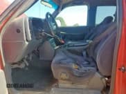 ✅ 1999 GMC Sierra 1500 SLE • VIN: 2GTEK19TXX1525911 • Лот: 66195885. Опубликован ранее на Copart с пробегом 295 953 миль. Бесплатный доступ к архиву аукционных продаж из США и подробный отчёт об истории автомобиля на DreamBid. Изображение 7.