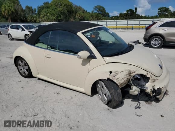 ✅ 2007 Volkswagen Beetle • VIN: 3VWRF31YX7M415486 • Lot: 67606345. Listed on Copart with 80,488 mi. Free auction sales archive from the USA and detailed vehicle history report at DreamBid. Image 4.