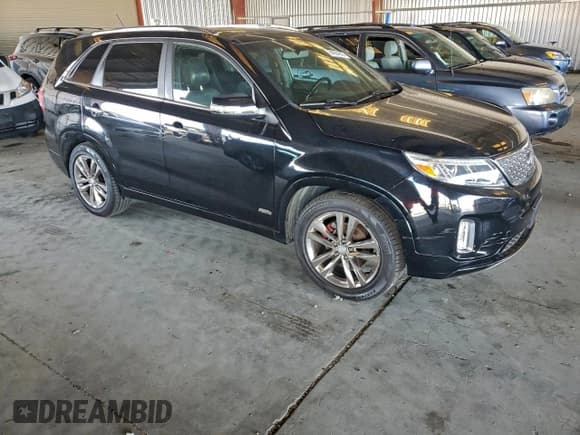 ✅ 2014 Kia Sorento SX Limited • VIN: 5XYKWDA71EG446766 • Lot: 94994945. Listed on Copart with 136,096 mi. Free auction sales archive from the USA and detailed vehicle history report at DreamBid. Image 4.