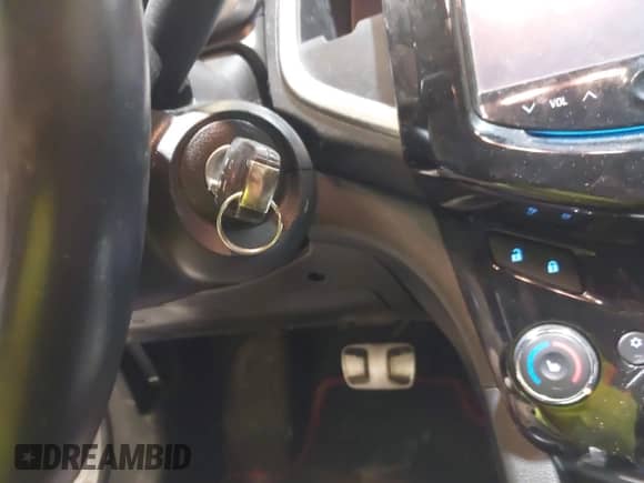 2015 Chevrolet Sonic RS z VIN 1G1JG5SB4F4164728, wystawiony jako IAAI lot #41325909 z przebiegiem 137 169 mil mil oraz . Historia ofert i sprzedaży dostępna na DreamBid. Obrazek 11.