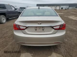 ✅ 2011 Hyundai Sonata GLS • VIN: 5NPEB4AC6BH045711 • Lot: 77166044. Listed on Copart with 135,772 mi. Free auction sales archive from the USA and detailed vehicle history report at DreamBid. Image 6.
