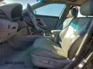 ✅ 2010 Toyota Camry XLE • VIN: 4T4BF3EK6AR080015 • Лот: 93684915. Опубликован ранее на Copart с пробегом 169 337 миль. Бесплатный доступ к архиву аукционных продаж из США и подробный отчёт об истории автомобиля на DreamBid. Изображение 7.