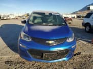 ✅ 2020 Chevrolet Bolt EV LT • VIN: 1G1FY6S03L4145817 • Lot: 43055965. Wystawiony na Copart z przebiegiem 29 651 mil. Bezpłatny archiwum sprzedaży aukcyjnych z USA i szczegółowy raport historii pojazdu na DreamBid. Zdjęcie 5.