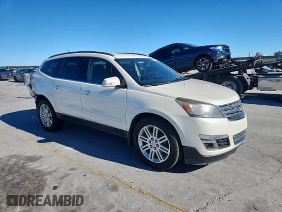 ✅ 2014 Chevrolet Traverse LT • VIN: 1GNKRGKD0EJ152103 • Lot: 91803545. Wystawiony na Copart z przebiegiem Nie podano. Bezpłatny archiwum sprzedaży aukcyjnych z USA i szczegółowy raport historii pojazdu na DreamBid. Zdjęcie 4.