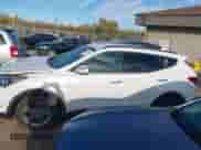 2018 Hyundai Santa Fe 2.4L z VIN 5NMZUDLB1JH097002, wystawiony jako IAAI lot #43473652 z przebiegiem 182 069 mil mil oraz . Historia ofert i sprzedaży dostępna na DreamBid. Obrazek 15.