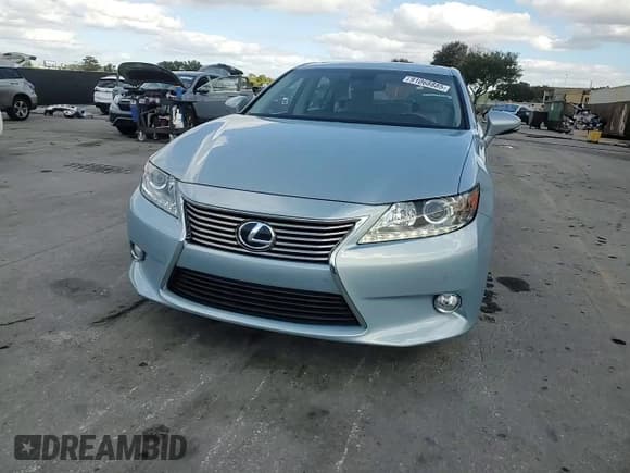 ✅ 2013 Lexus ES 300h • VIN: JTHBW1GGXD2018174 • Lot: 91068885. Wystawiony na Copart z przebiegiem 85 112 mil. Bezpłatny archiwum sprzedaży aukcyjnych z USA i szczegółowy raport historii pojazdu na DreamBid. Zdjęcie 13.