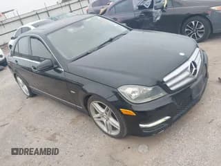 ✅ 2012 Mercedes-Benz C 250 Sport • VIN: WDDGF4HB8CA605754 • Lot: 43852195. Wystawiony na IAAI z przebiegiem 149 751 mil. Bezpłatny archiwum sprzedaży aukcyjnych z USA i szczegółowy raport historii pojazdu na DreamBid. Zdjęcie 1.