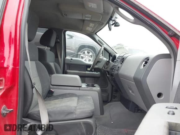 ✅ 2008 Ford F-150 XLT • VIN: 1FTPW14V38FB31702 • Lot: 43555854. Listed on IAAI with 144,099 mi. Free auction sales archive from the USA and detailed vehicle history report at DreamBid. Image 5.