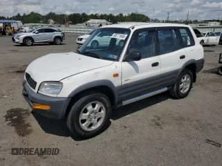 ✅ 1997 Toyota RAV4 • VIN: JT3HP10V7V7023973 • Лот: 68771645. Опубликован ранее на Copart с пробегом Не указан. Бесплатный доступ к архиву аукционных продаж из США и подробный отчёт об истории автомобиля на DreamBid. Изображение 1.