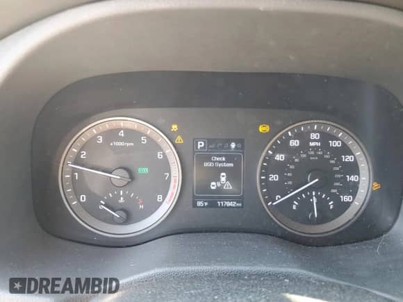 2017 Hyundai Tucson SE Plus z VIN KM8J33A45HU412896, wystawiony jako Copart lot #80214285 z przebiegiem 117 842 mil mil oraz Szkoda całkowita • Salvage title. Historia ofert i sprzedaży dostępna na DreamBid. Obrazek 9.