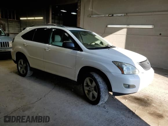 ✅ 2004 Lexus RX 330 • VIN: 2T2HA31U44C014025 • Lot: 93864735. Listed on Copart with 161,658 mi. Free auction sales archive from the USA and detailed vehicle history report at DreamBid. Image 4.