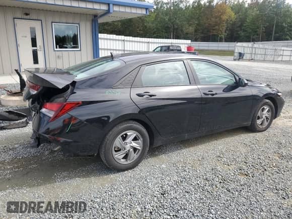 2024 Hyundai Elantra SE with VIN KMHLL4DG5RU829022, listed as a Copart auction lot 81814925 with 16,585 mi miles and Salvage title. Bid and sale history available at DreamBid. Image 3.